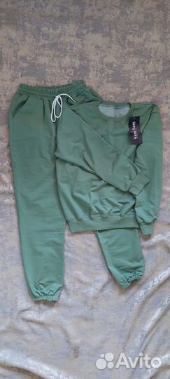 Подростковый спортивный костюм