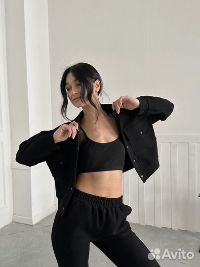 Спортивный костюм женский