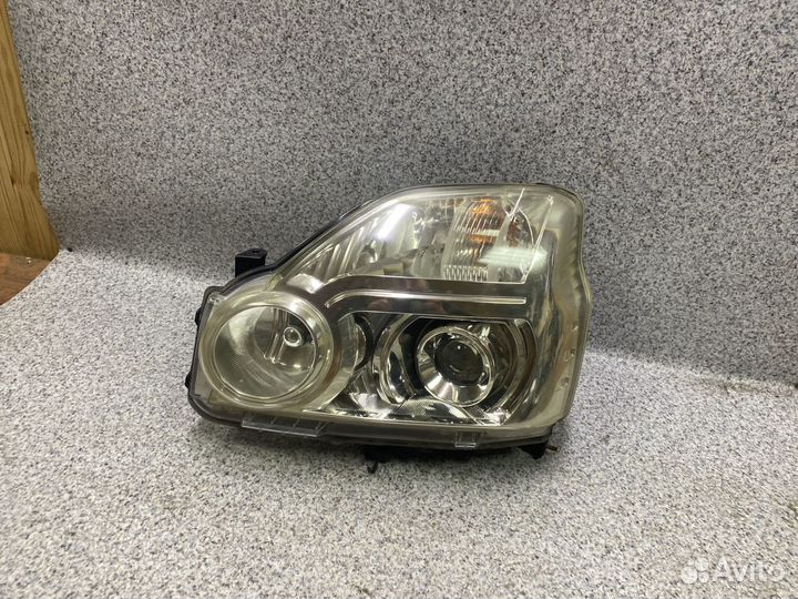 Фара Nissan X-Trail T31
