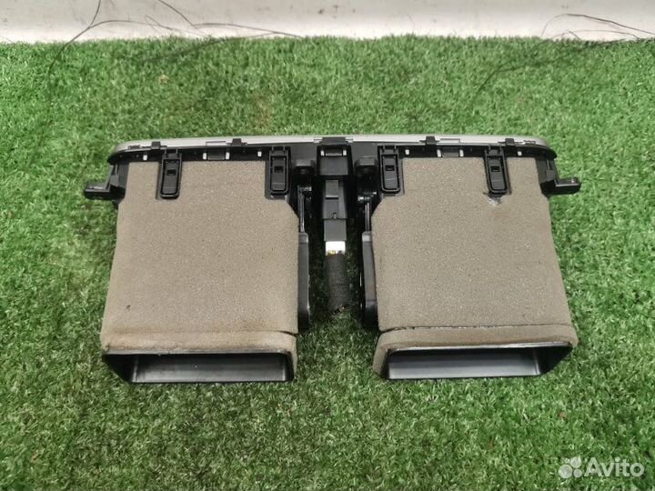 Воздуховод салона Mazda 3 хетчбэк BM 2.0 PE 2018