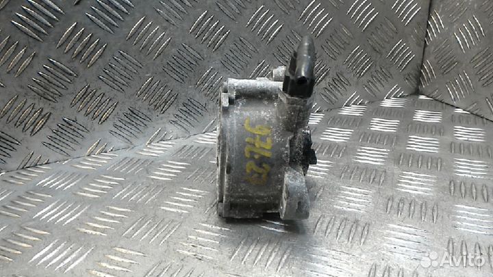 Насос вакуумный Volvo S40