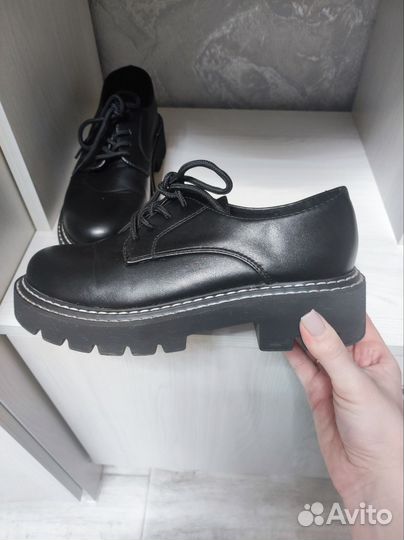 Лоферы (полуботинки) женские