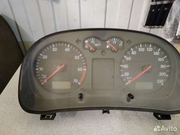 Щиток приборов гольф 4 1.6 16v