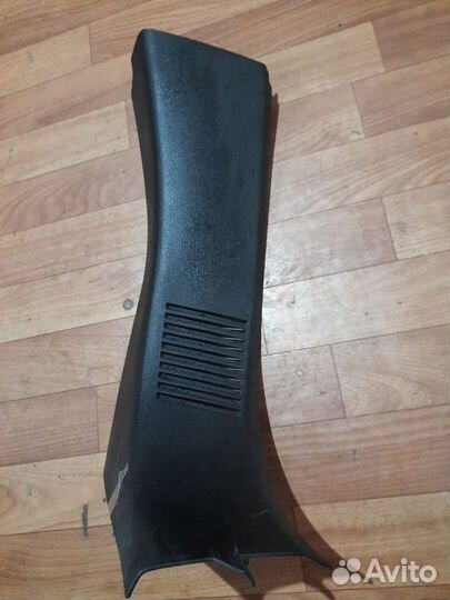 Накладка стойки багажника правая / ford fusion