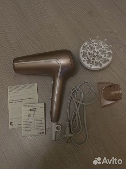 Фен Philips BHD290/00 с технологией ThermoProtect