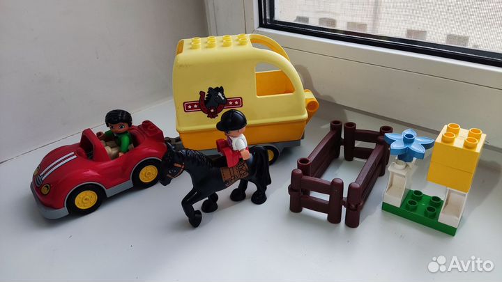 Lego duplo трейлер для лошадок