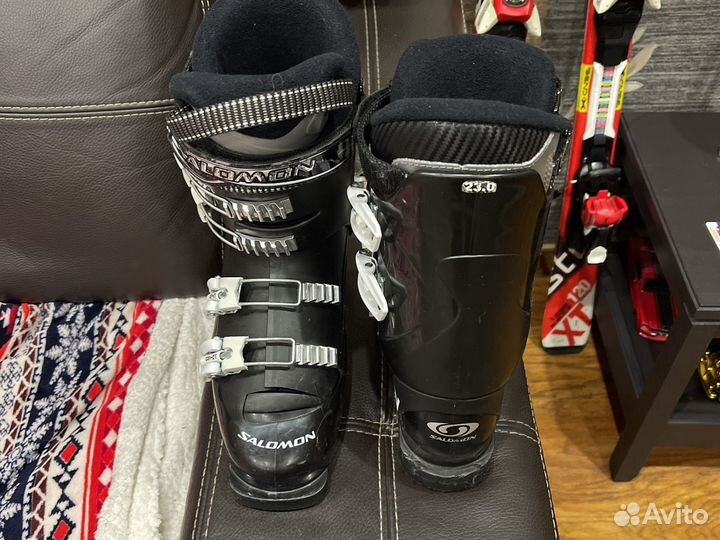 Горнолыжные ботинки