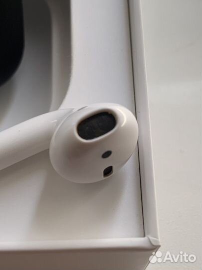 Продам AirPods 2 оригинал 100