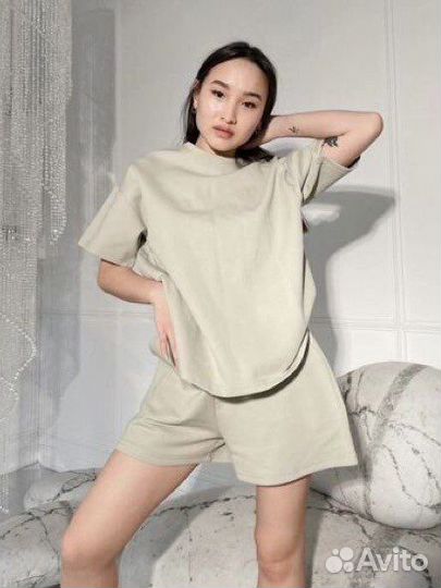 Спортивный костюм женский новый 46 48