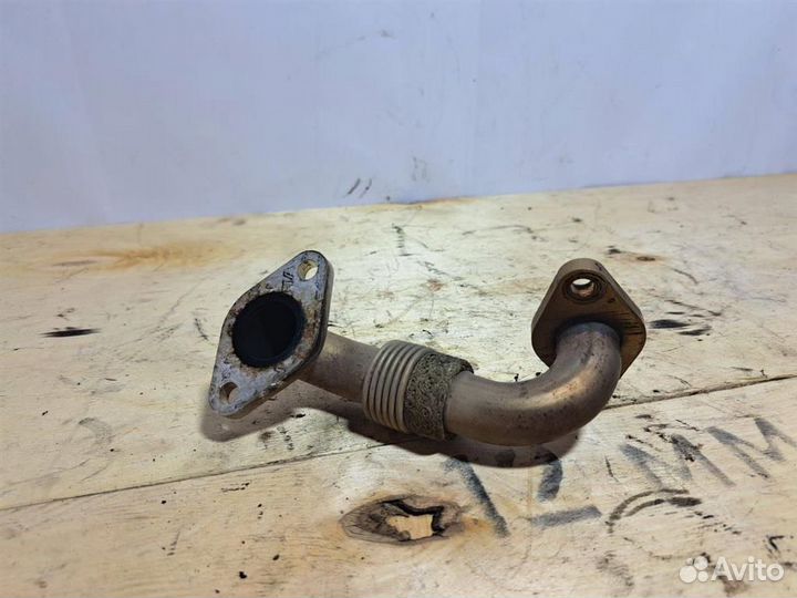 Трубка картерных газов VW Passat (B6) 2005-2010