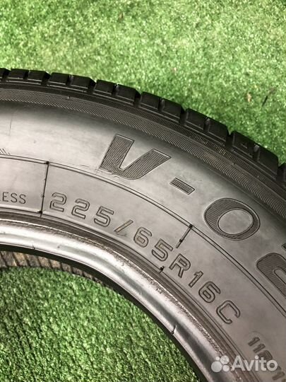 Ovation V-02 225/65 R16C T