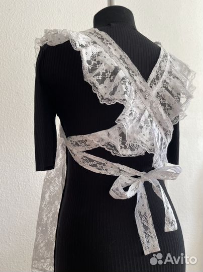 Белый школьный фартук