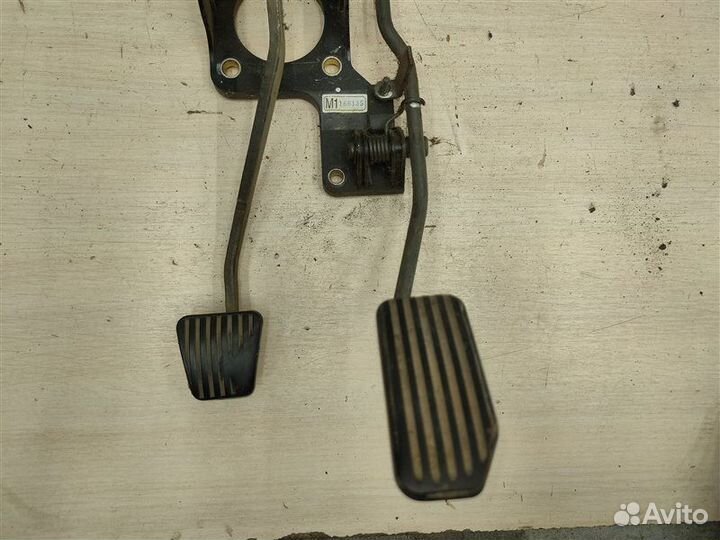 Педаль газа Chevrolet Lacetti 2010