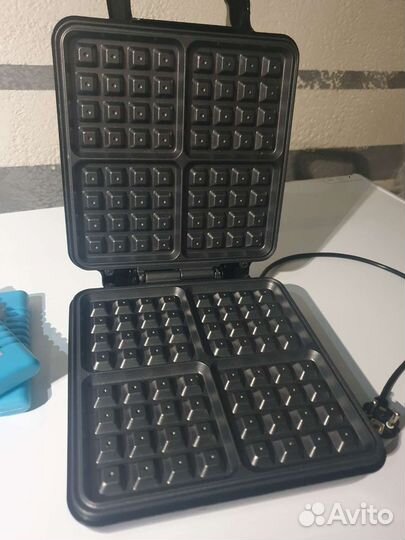 Вафельница новая,бельгийские или венские вафли