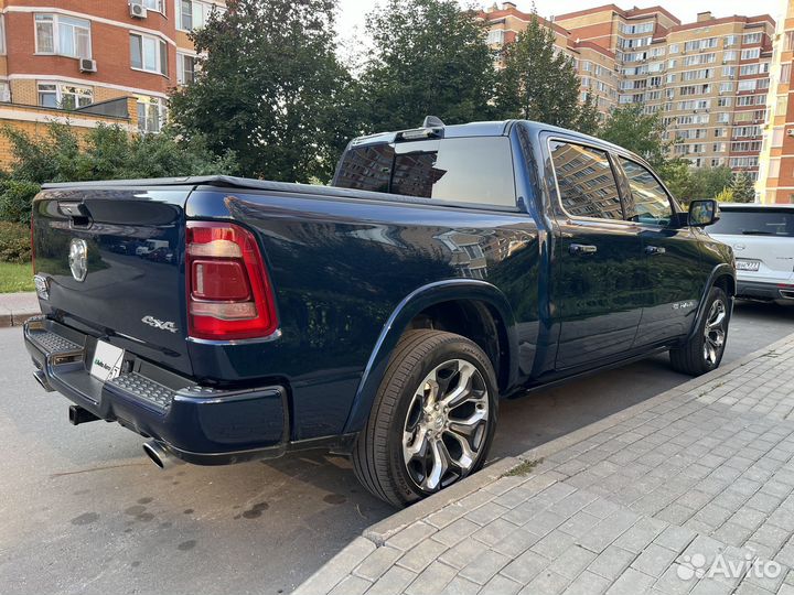 RAM 1500 5.7 AT, 2022, 30 800 км