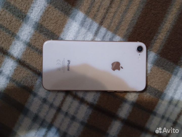 iPhone 8, 64 ГБ