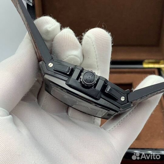 Часы мужские кварцевые