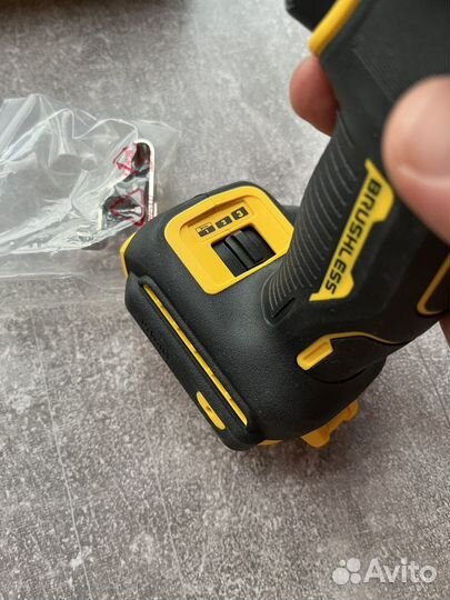 Импульсный винтоверт dewalt DCF845B XR 20V