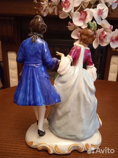 Фарфоровые статуэтки