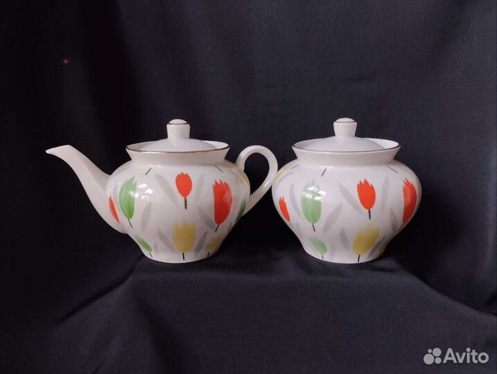 Сахарница чайник Тюльпаны Пролетарий фарфор СССР