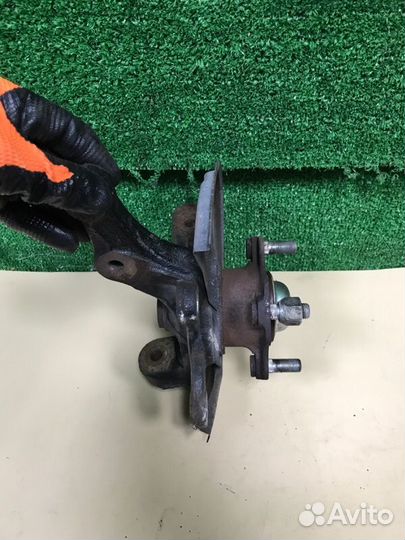 Кулак поворотный передний правый Suzuki Every DA17