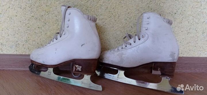 Фигурные коньки risport rf3