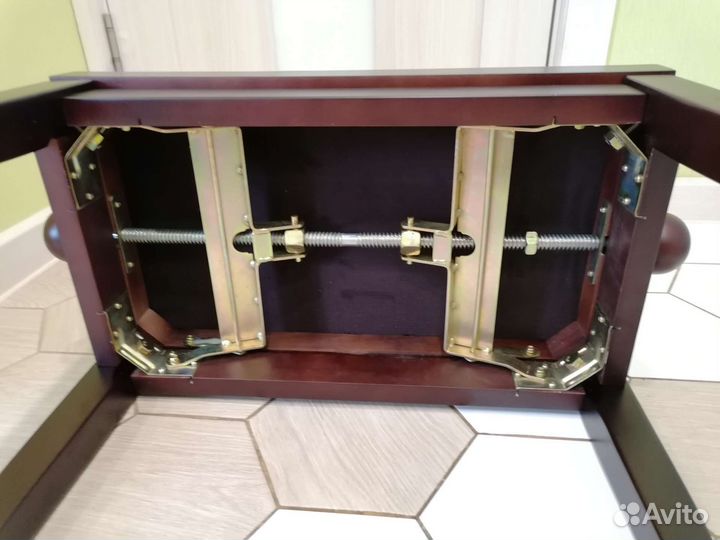 Банкетка деревянная