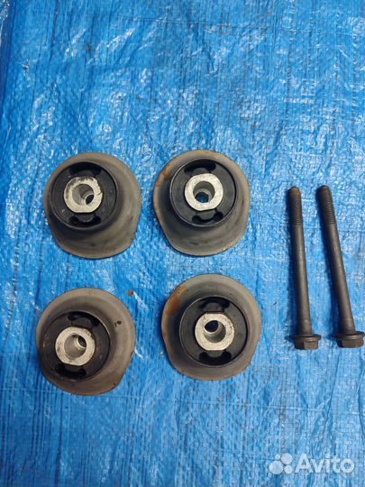 Саленблоки в заднюю балку, Пассат б3