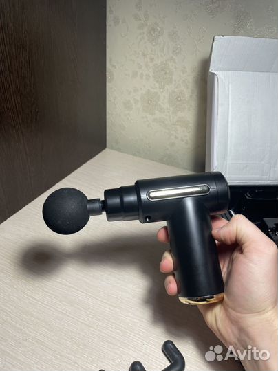 Массажный пистолет