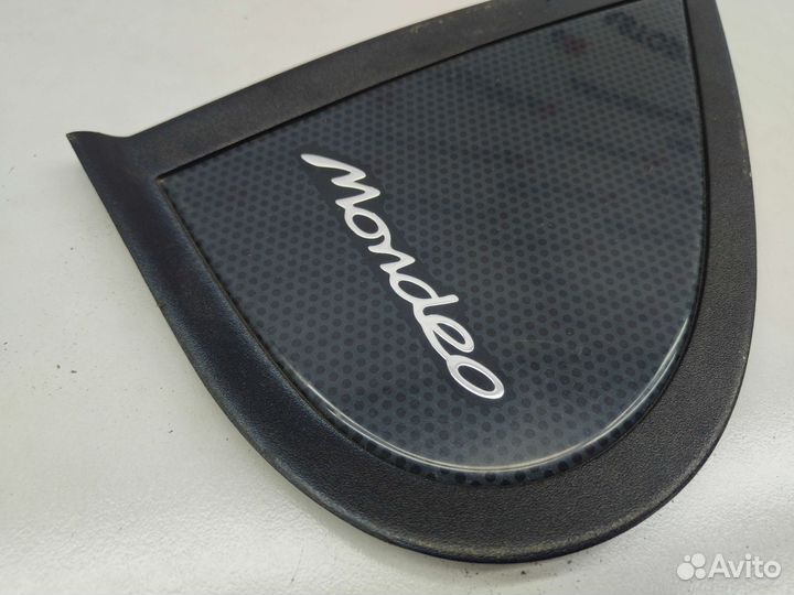 Треугольник двери задней левой Ford Mondeo 2 96 г