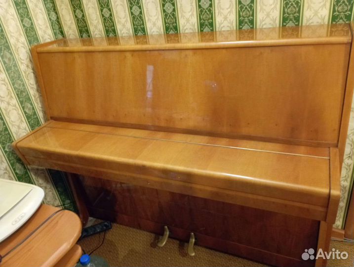 Акустическое пианино Петроф. Чехия