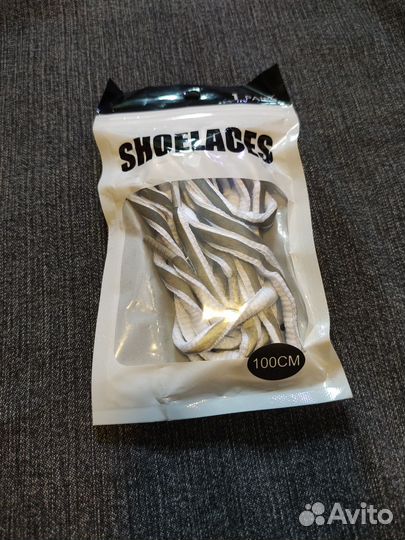 Шнурки белые рефлектив