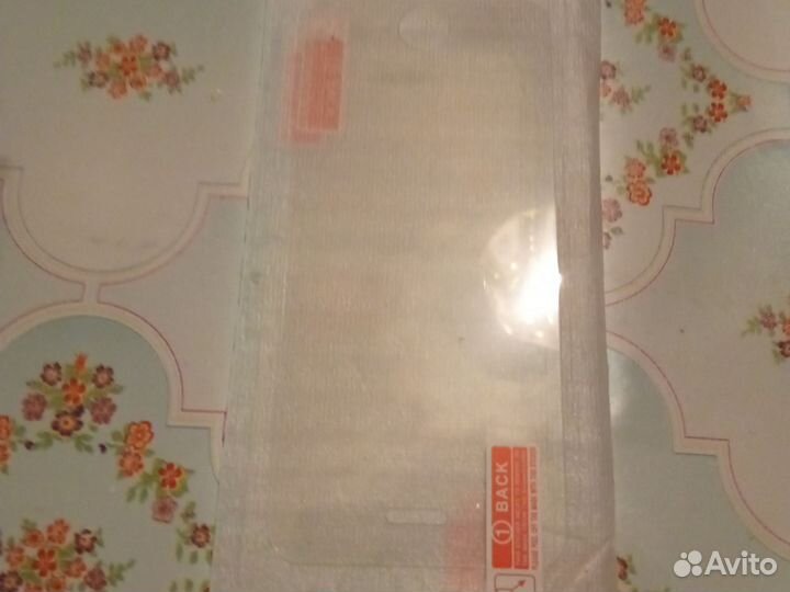 Защитное стекло на айфон 5