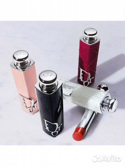 Губная помада Addict Refillable Couture Lipstick Case