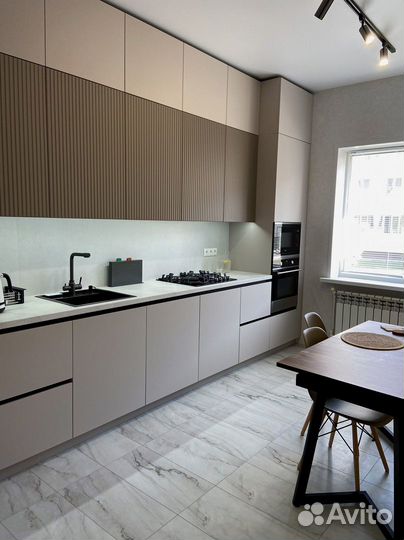 Кухня на заказ современная и функциональная