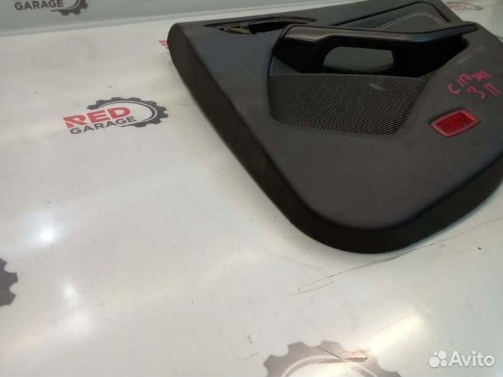 Обшивка двери задняя правая Mercedes-Benz