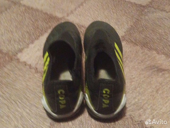 Футбольные бутсы Сороконожки adidas copa