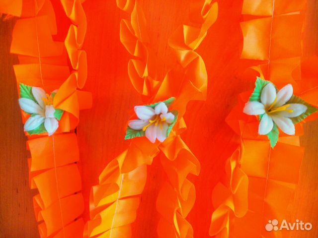 Свадебное украшение на машину