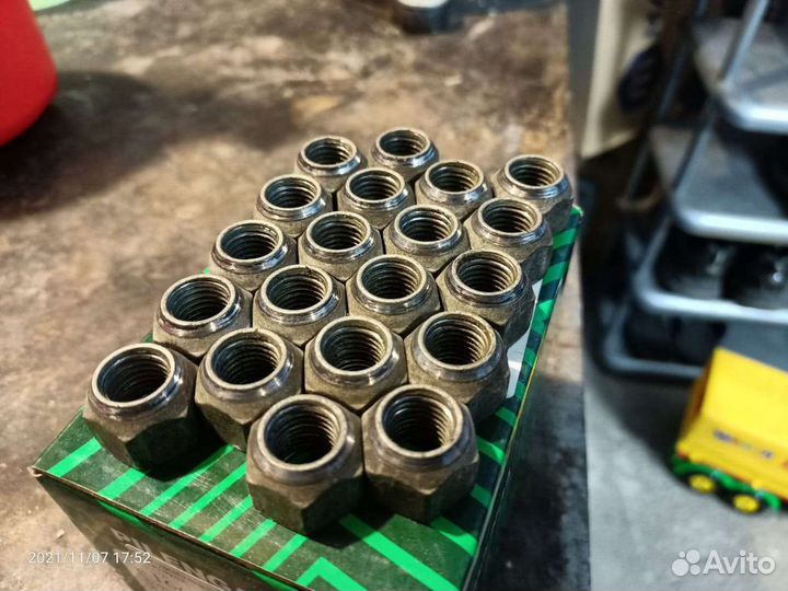 Колёсные гайки на 19