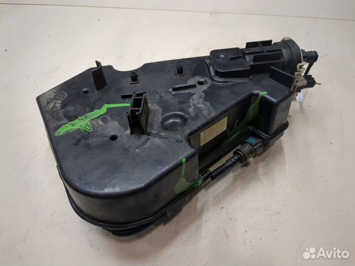 Бачок иолиса Peugeot 3008