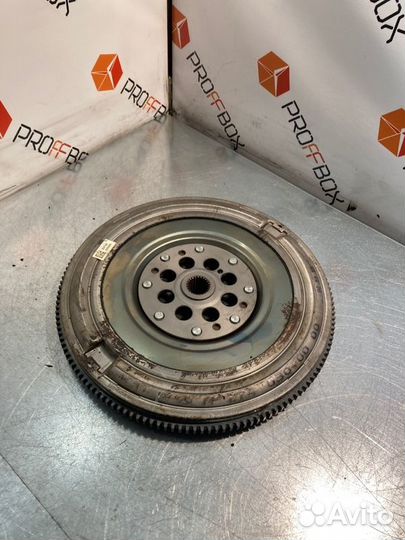 Маховик Mercedes C-Class W205 M274 2.0 I 2017