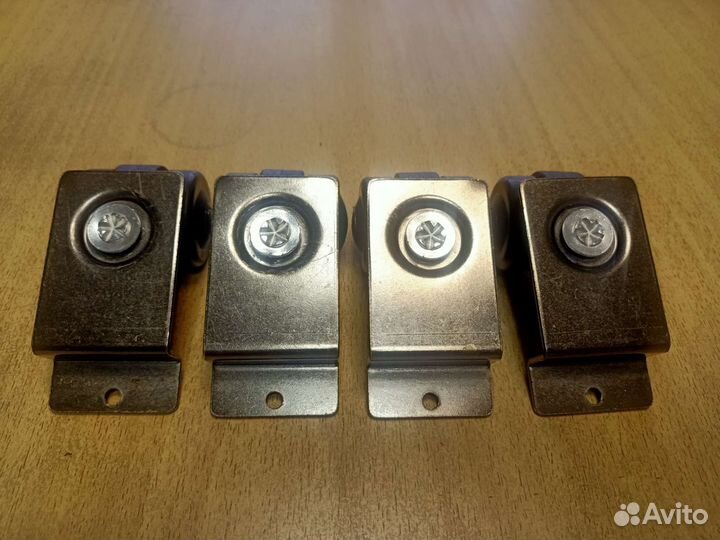 Ролики мебельные