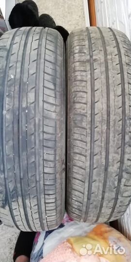 Yokohama BluEarth-ES ES32 165/70 R14 81S
