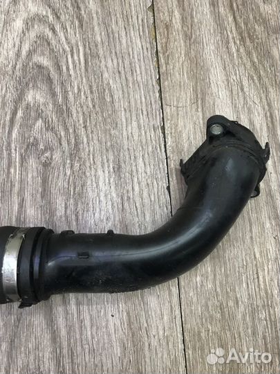 Патрубок интеркулера Opel Astra H Z19DTH