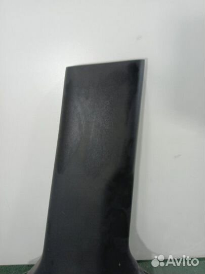 Обшивка средней стойки нижняя правая Infiniti Qx70