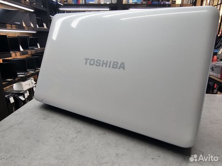 Ноутбук Toshiba i7/8Гб/SSD 480 samsung/Radeon 2Гб