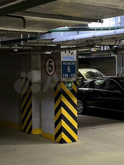 Машиноместо, 30 м²