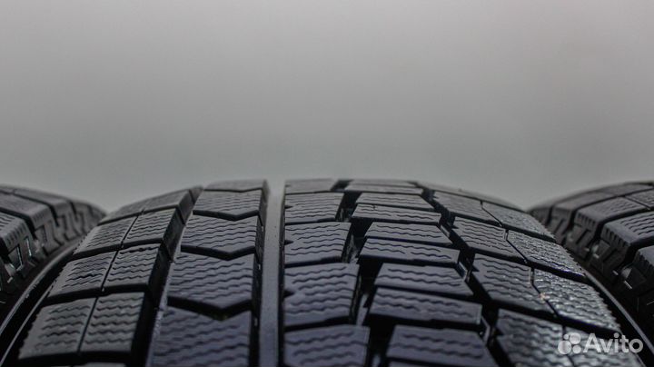 Dunlop Winter Maxx WM02 215/60 R17 96T