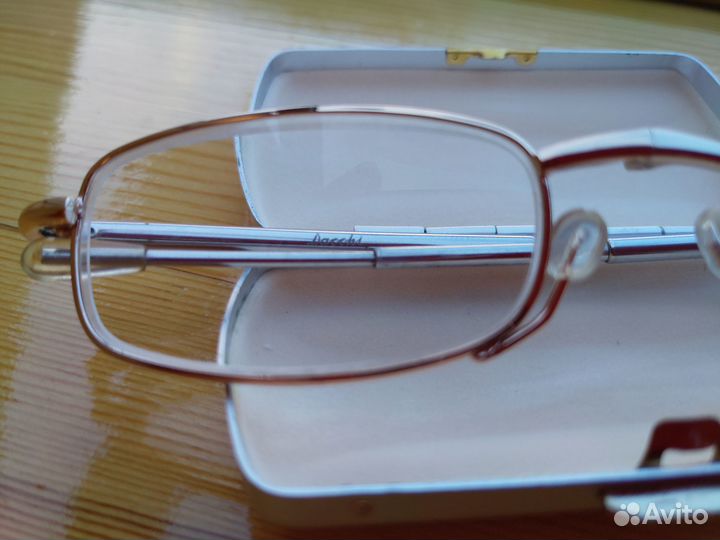 Готовые очки Dacchi +4.00