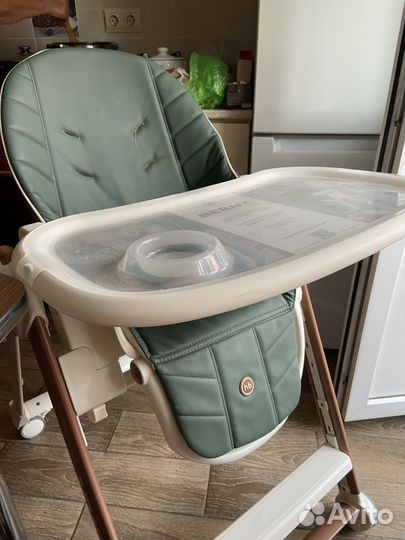 Стульчик для кормления happy baby berny v2